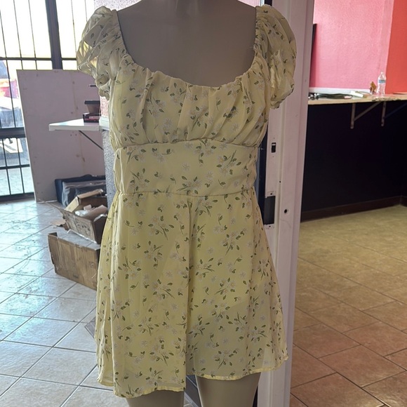 Floral Yellow Dress - Picture 1 of 5